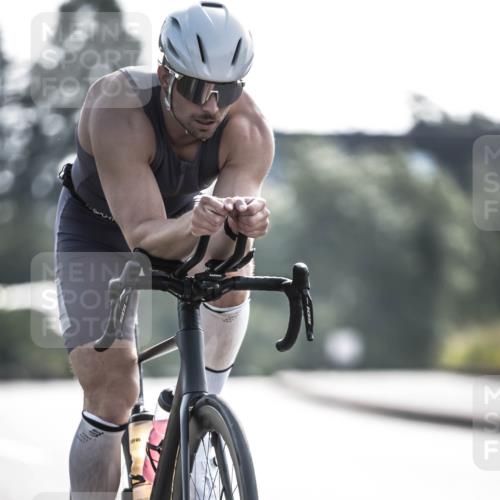 21.06.2026 - 29. Vierlanden-Triathlon H.Heesch http://msf.ph/oto/9856005 21.06.2026 08:57:36 Radfahren 35 meine-sportfotos.de