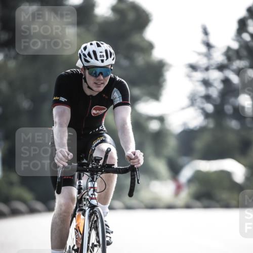 21.06.2026 - 29. Vierlanden-Triathlon H.Heesch http://msf.ph/oto/9856017 21.06.2026 08:57:51 Radfahren 89, 119 meine-sportfotos.de