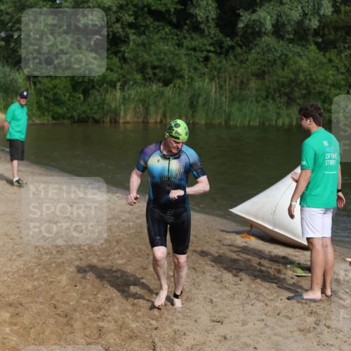 21.06.2026 - 29. Vierlanden-Triathlon Andreas Tolksdorf http://msf.ph/oto/9856021 21.06.2026 08:54:31 Schwimmen 213 meine-sportfotos.de