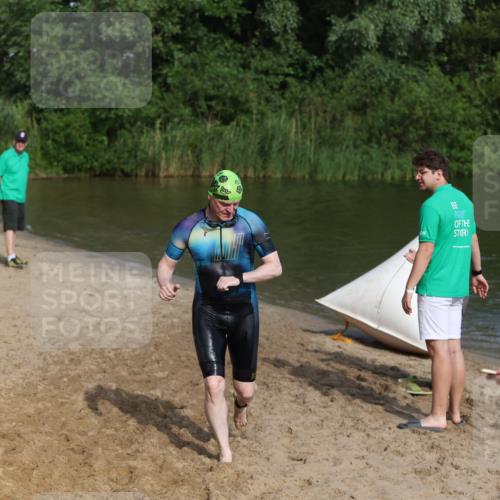 21.06.2026 - 29. Vierlanden-Triathlon Andreas Tolksdorf http://msf.ph/oto/9856028 21.06.2026 08:54:31 Schwimmen 213 meine-sportfotos.de
