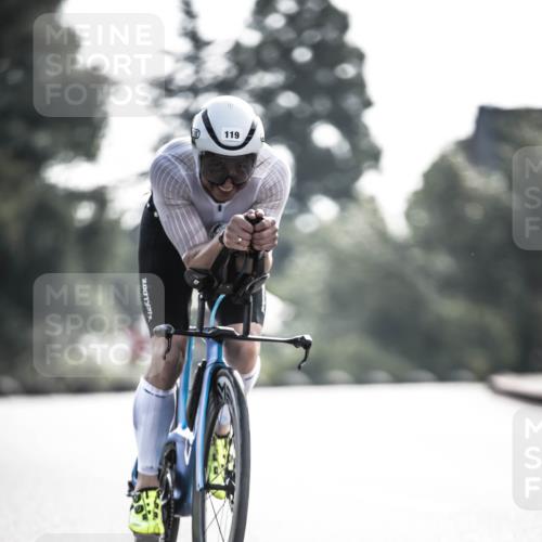 21.06.2026 - 29. Vierlanden-Triathlon H.Heesch http://msf.ph/oto/9856037 21.06.2026 08:57:58 Radfahren 40, 90, 119 meine-sportfotos.de