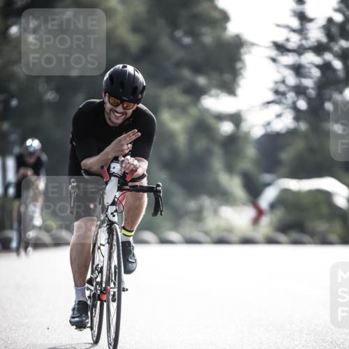 21.06.2026 - 29. Vierlanden-Triathlon H.Heesch http://msf.ph/oto/9856062 21.06.2026 08:58:02 Radfahren 40, 90 meine-sportfotos.de