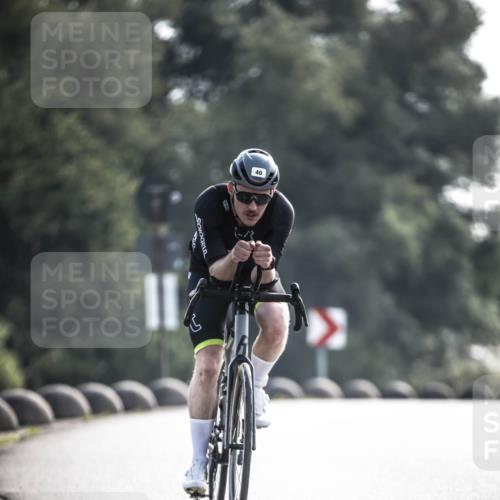 21.06.2026 - 29. Vierlanden-Triathlon H.Heesch http://msf.ph/oto/9856082 21.06.2026 08:58:05 Radfahren 40, 90 meine-sportfotos.de