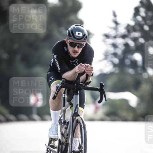 21.06.2026 - 29. Vierlanden-Triathlon H.Heesch http://msf.ph/oto/9856092 21.06.2026 08:58:06 Radfahren 40, 90 meine-sportfotos.de