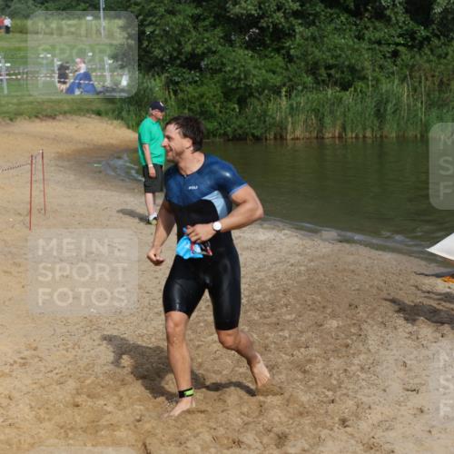 21.06.2026 - 29. Vierlanden-Triathlon Andreas Tolksdorf http://msf.ph/oto/9856095 21.06.2026 08:55:35 Schwimmen 113, 191 meine-sportfotos.de