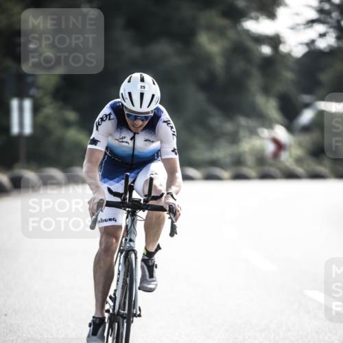 21.06.2026 - 29. Vierlanden-Triathlon H.Heesch http://msf.ph/oto/9856107 21.06.2026 08:58:24 Radfahren 25, 175 meine-sportfotos.de