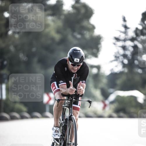 21.06.2026 - 29. Vierlanden-Triathlon H.Heesch http://msf.ph/oto/9856123 21.06.2026 08:58:36 Radfahren 75 meine-sportfotos.de