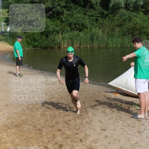 21.06.2026 - 29. Vierlanden-Triathlon Andreas Tolksdorf http://msf.ph/oto/9856130 21.06.2026 08:55:41 Schwimmen 94, 191 meine-sportfotos.de