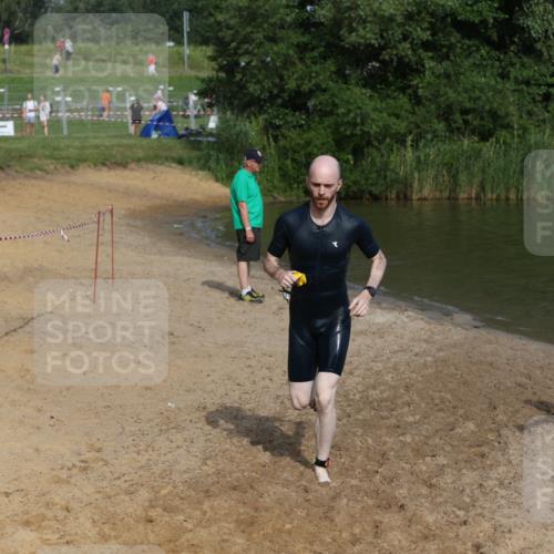 21.06.2026 - 29. Vierlanden-Triathlon Andreas Tolksdorf http://msf.ph/oto/9856201 21.06.2026 08:55:56 Schwimmen 87, 138 meine-sportfotos.de