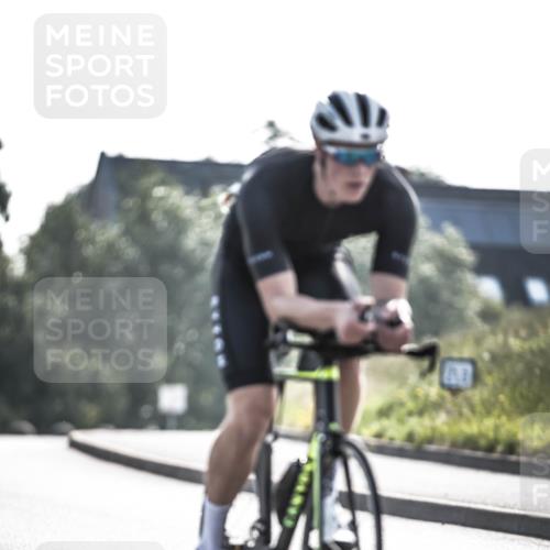21.06.2026 - 29. Vierlanden-Triathlon H.Heesch http://msf.ph/oto/9856203 21.06.2026 08:59:03 Radfahren 83, 86, 130 meine-sportfotos.de