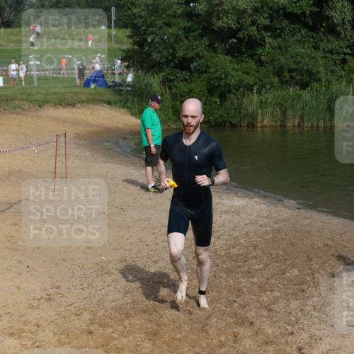 21.06.2026 - 29. Vierlanden-Triathlon Andreas Tolksdorf http://msf.ph/oto/9856207 21.06.2026 08:55:56 Schwimmen 87, 138 meine-sportfotos.de