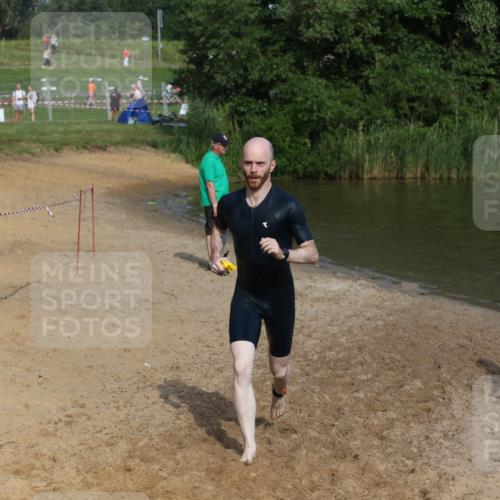 21.06.2026 - 29. Vierlanden-Triathlon Andreas Tolksdorf http://msf.ph/oto/9856213 21.06.2026 08:55:56 Schwimmen 87, 138 meine-sportfotos.de