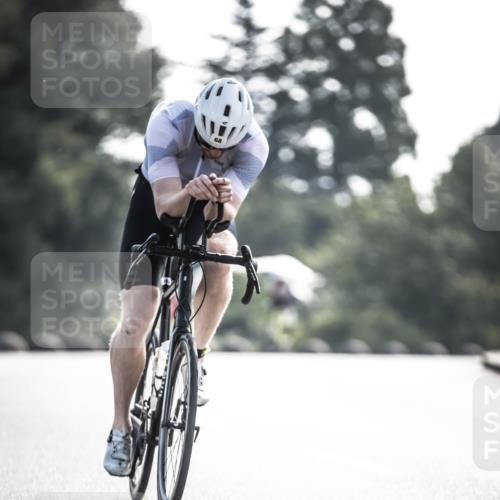 21.06.2026 - 29. Vierlanden-Triathlon H.Heesch http://msf.ph/oto/9856217 21.06.2026 08:59:16 Radfahren 68, 199 meine-sportfotos.de