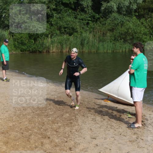 21.06.2026 - 29. Vierlanden-Triathlon Andreas Tolksdorf http://msf.ph/oto/9856235 21.06.2026 08:56:00 Schwimmen 138 meine-sportfotos.de