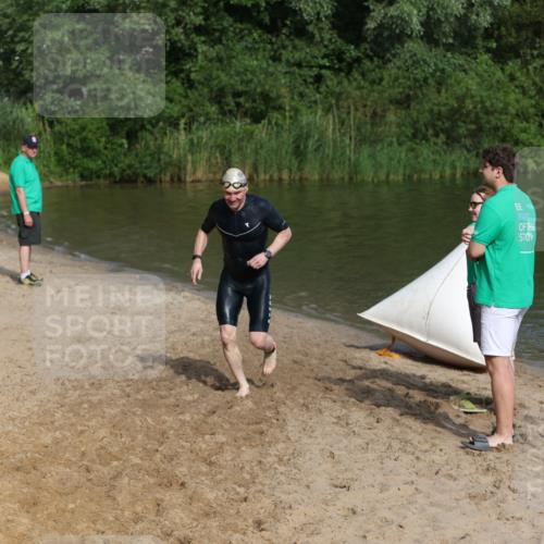 21.06.2026 - 29. Vierlanden-Triathlon Andreas Tolksdorf http://msf.ph/oto/9856251 21.06.2026 08:56:00 Schwimmen 138 meine-sportfotos.de