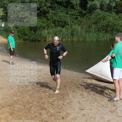 21.06.2026 - 29. Vierlanden-Triathlon Andreas Tolksdorf http://msf.ph/oto/9856264 21.06.2026 08:56:00 Schwimmen 138 meine-sportfotos.de