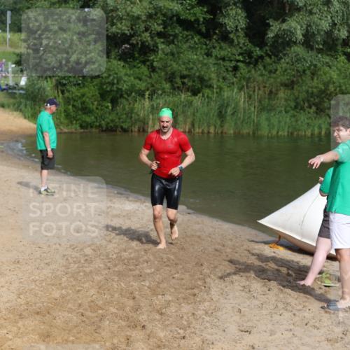 21.06.2026 - 29. Vierlanden-Triathlon Andreas Tolksdorf http://msf.ph/oto/9856273 21.06.2026 08:56:17 Schwimmen 121 meine-sportfotos.de