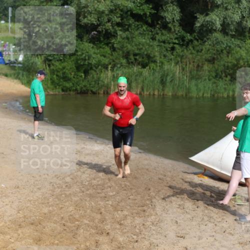 21.06.2026 - 29. Vierlanden-Triathlon Andreas Tolksdorf http://msf.ph/oto/9856275 21.06.2026 08:56:17 Schwimmen 121 meine-sportfotos.de