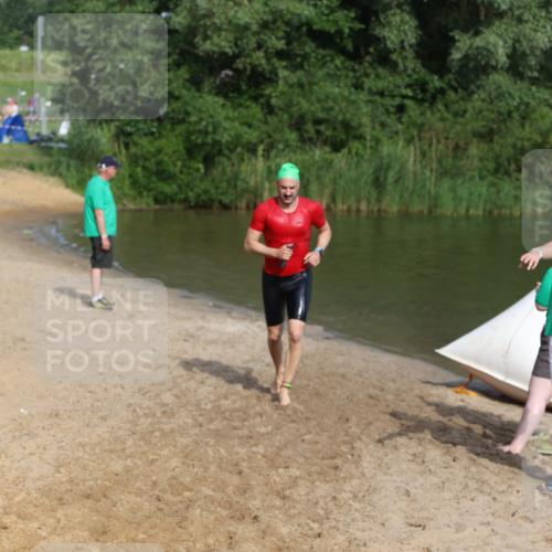 21.06.2026 - 29. Vierlanden-Triathlon Andreas Tolksdorf http://msf.ph/oto/9856280 21.06.2026 08:56:17 Schwimmen 121 meine-sportfotos.de