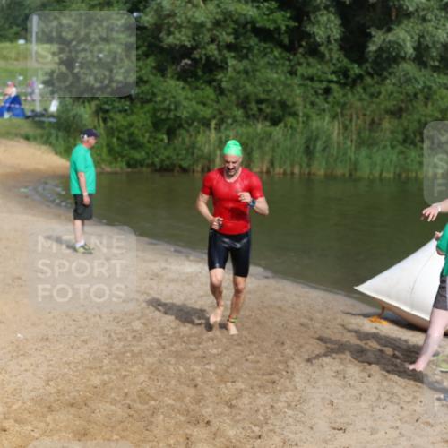 21.06.2026 - 29. Vierlanden-Triathlon Andreas Tolksdorf http://msf.ph/oto/9856288 21.06.2026 08:56:17 Schwimmen 121 meine-sportfotos.de