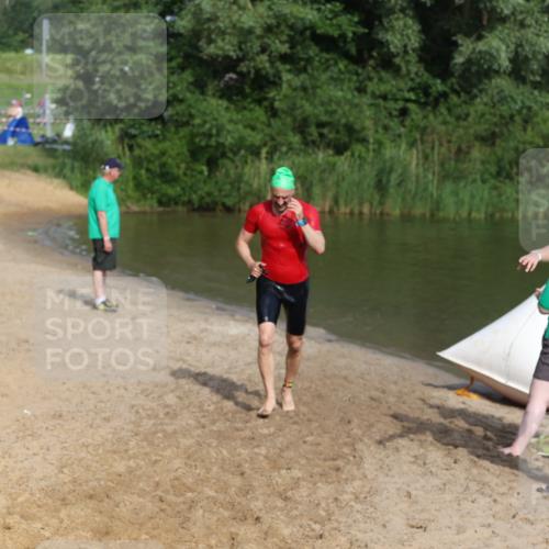 21.06.2026 - 29. Vierlanden-Triathlon Andreas Tolksdorf http://msf.ph/oto/9856294 21.06.2026 08:56:17 Schwimmen 121 meine-sportfotos.de