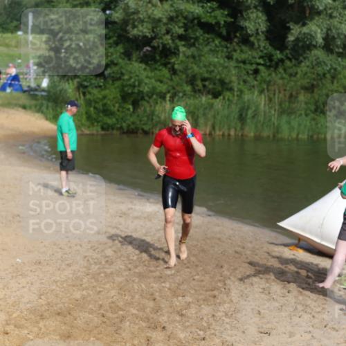 21.06.2026 - 29. Vierlanden-Triathlon Andreas Tolksdorf http://msf.ph/oto/9856297 21.06.2026 08:56:17 Schwimmen 121 meine-sportfotos.de