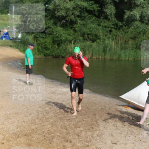 21.06.2026 - 29. Vierlanden-Triathlon Andreas Tolksdorf http://msf.ph/oto/9856299 21.06.2026 08:56:17 Schwimmen 121 meine-sportfotos.de