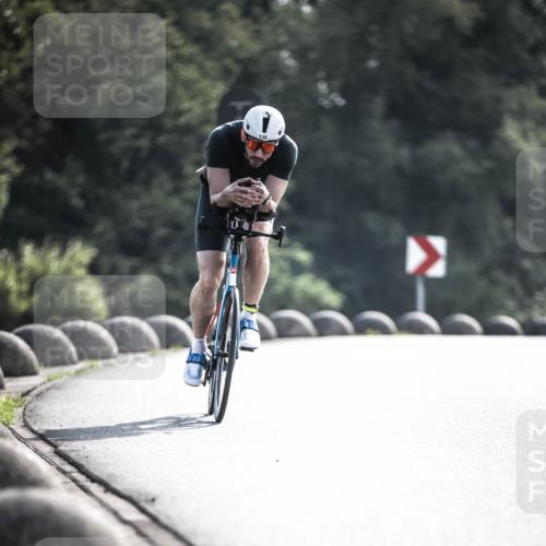 21.06.2026 - 29. Vierlanden-Triathlon H.Heesch http://msf.ph/oto/9856311 21.06.2026 08:59:47 Radfahren 135 meine-sportfotos.de