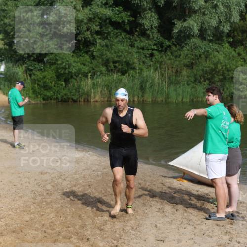 21.06.2026 - 29. Vierlanden-Triathlon Andreas Tolksdorf http://msf.ph/oto/9856363 21.06.2026 08:56:36 Schwimmen 123 meine-sportfotos.de