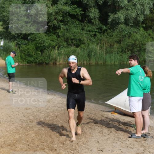 21.06.2026 - 29. Vierlanden-Triathlon Andreas Tolksdorf http://msf.ph/oto/9856367 21.06.2026 08:56:36 Schwimmen 123 meine-sportfotos.de
