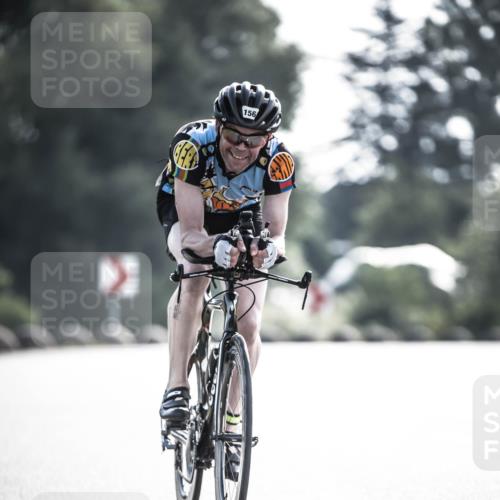 21.06.2026 - 29. Vierlanden-Triathlon H.Heesch http://msf.ph/oto/9856383 21.06.2026 09:00:35 Radfahren 48, 156 meine-sportfotos.de