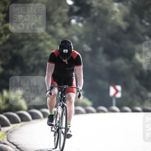 21.06.2026 - 29. Vierlanden-Triathlon H.Heesch http://msf.ph/oto/9856389 21.06.2026 09:00:37 Radfahren 48, 156 meine-sportfotos.de