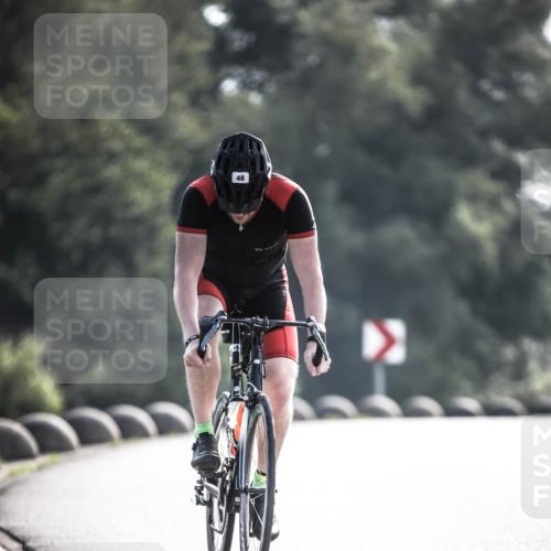 21.06.2026 - 29. Vierlanden-Triathlon H.Heesch http://msf.ph/oto/9856393 21.06.2026 09:00:37 Radfahren 48, 156 meine-sportfotos.de