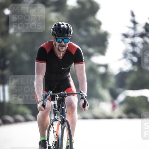 21.06.2026 - 29. Vierlanden-Triathlon H.Heesch http://msf.ph/oto/9856401 21.06.2026 09:00:38 Radfahren 48, 156 meine-sportfotos.de