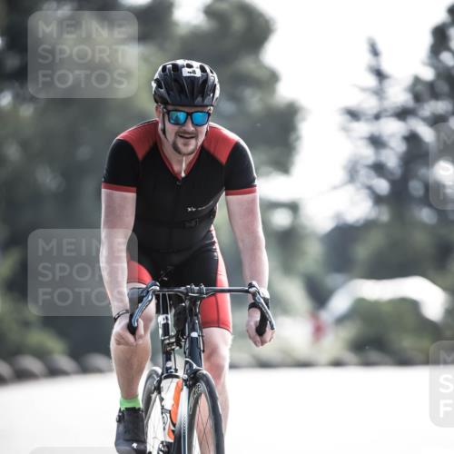 21.06.2026 - 29. Vierlanden-Triathlon H.Heesch http://msf.ph/oto/9856402 21.06.2026 09:00:38 Radfahren 48, 156 meine-sportfotos.de