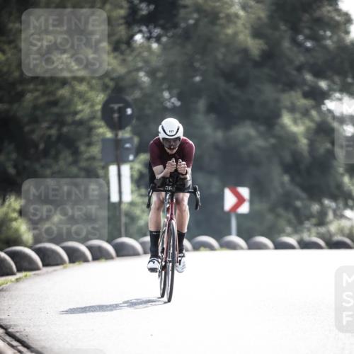 21.06.2026 - 29. Vierlanden-Triathlon H.Heesch http://msf.ph/oto/9856414 21.06.2026 09:00:47 Radfahren 157 meine-sportfotos.de