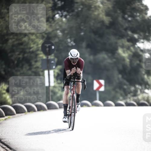 21.06.2026 - 29. Vierlanden-Triathlon H.Heesch http://msf.ph/oto/9856415 21.06.2026 09:00:47 Radfahren 157 meine-sportfotos.de