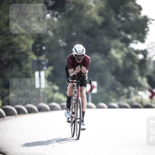 21.06.2026 - 29. Vierlanden-Triathlon H.Heesch http://msf.ph/oto/9856421 21.06.2026 09:00:48 Radfahren 157 meine-sportfotos.de
