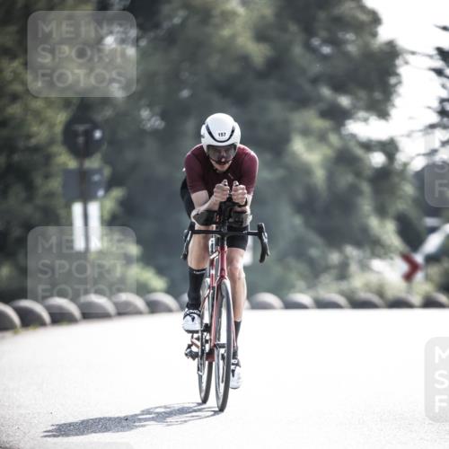 21.06.2026 - 29. Vierlanden-Triathlon H.Heesch http://msf.ph/oto/9856423 21.06.2026 09:00:48 Radfahren 157 meine-sportfotos.de