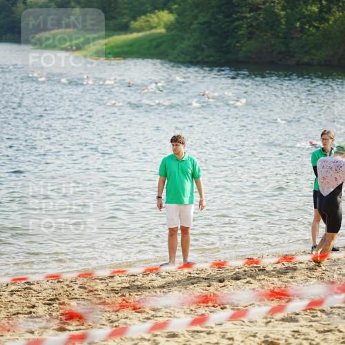 21.06.2026 - 29. Vierlanden-Triathlon LAZAROV Photography http://msf.ph/oto/9856438 21.06.2026 08:10:38 Schwimmen  meine-sportfotos.de