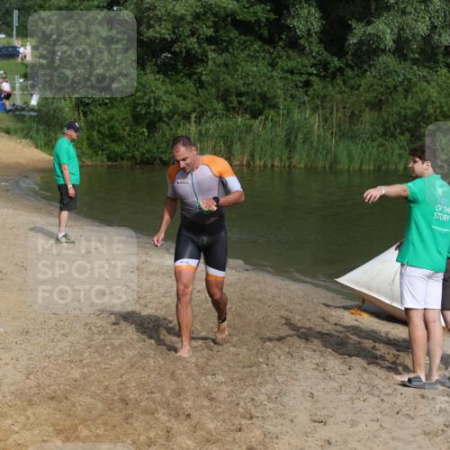 21.06.2026 - 29. Vierlanden-Triathlon Andreas Tolksdorf http://msf.ph/oto/9856457 21.06.2026 08:57:30 Schwimmen 120 meine-sportfotos.de