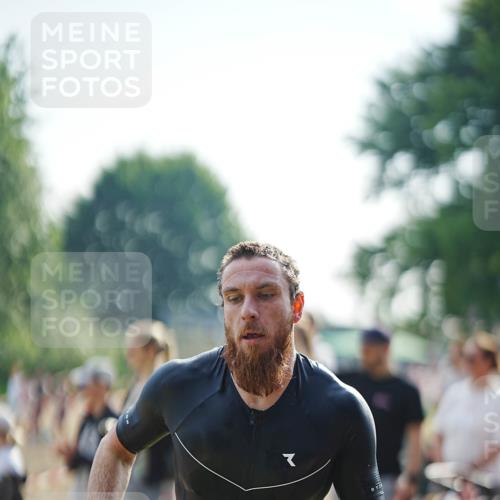 21.06.2026 - 29. Vierlanden-Triathlon LAZAROV Photography http://msf.ph/oto/9856466 21.06.2026 08:33:42 Schwimmen 9, 111 meine-sportfotos.de