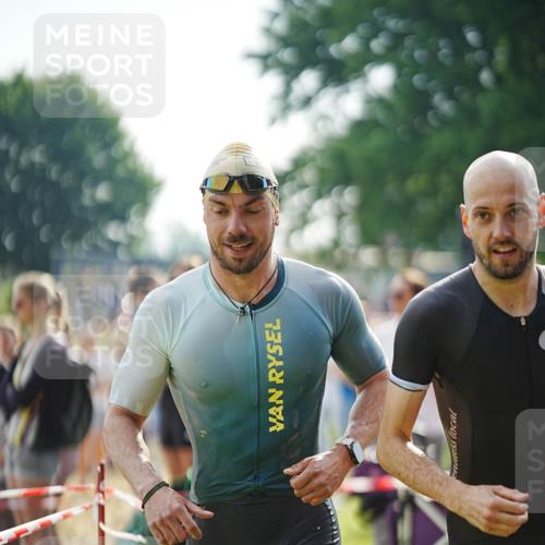21.06.2026 - 29. Vierlanden-Triathlon LAZAROV Photography http://msf.ph/oto/9856494 21.06.2026 08:35:30 Schwimmen 23, 49, 79 meine-sportfotos.de