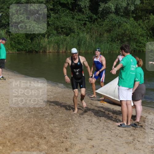 21.06.2026 - 29. Vierlanden-Triathlon Andreas Tolksdorf http://msf.ph/oto/9856506 21.06.2026 08:58:13 Schwimmen 8, 158 meine-sportfotos.de