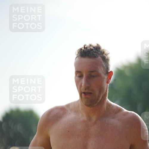 21.06.2026 - 29. Vierlanden-Triathlon LAZAROV Photography http://msf.ph/oto/9856511 21.06.2026 08:36:49 Schwimmen 207, 211 meine-sportfotos.de