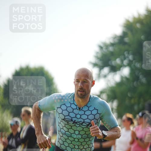 21.06.2026 - 29. Vierlanden-Triathlon LAZAROV Photography http://msf.ph/oto/9856547 21.06.2026 08:37:29 Schwimmen 46, 107 meine-sportfotos.de