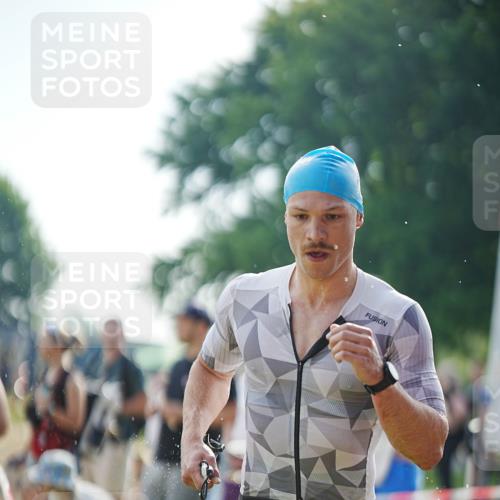 21.06.2026 - 29. Vierlanden-Triathlon LAZAROV Photography http://msf.ph/oto/9856559 21.06.2026 08:37:34 Schwimmen 31, 46, 107, 127 meine-sportfotos.de
