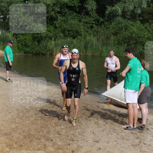 21.06.2026 - 29. Vierlanden-Triathlon Andreas Tolksdorf http://msf.ph/oto/9856577 21.06.2026 08:58:15 Schwimmen 8, 137, 158 meine-sportfotos.de