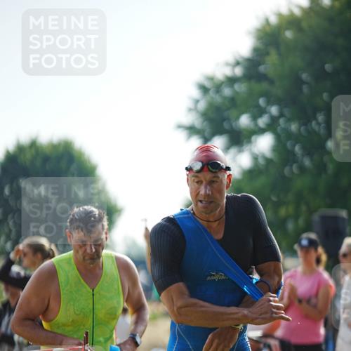 21.06.2026 - 29. Vierlanden-Triathlon LAZAROV Photography http://msf.ph/oto/9856583 21.06.2026 08:39:25 Schwimmen 32, 166, 212 meine-sportfotos.de