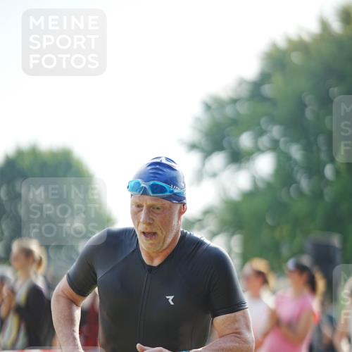 21.06.2026 - 29. Vierlanden-Triathlon LAZAROV Photography http://msf.ph/oto/9856595 21.06.2026 08:39:29 Schwimmen 32, 155, 166, 212 meine-sportfotos.de